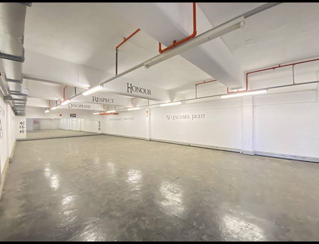 258M² WAREHOUSE TO LET IN BELLVILLE SOUTH